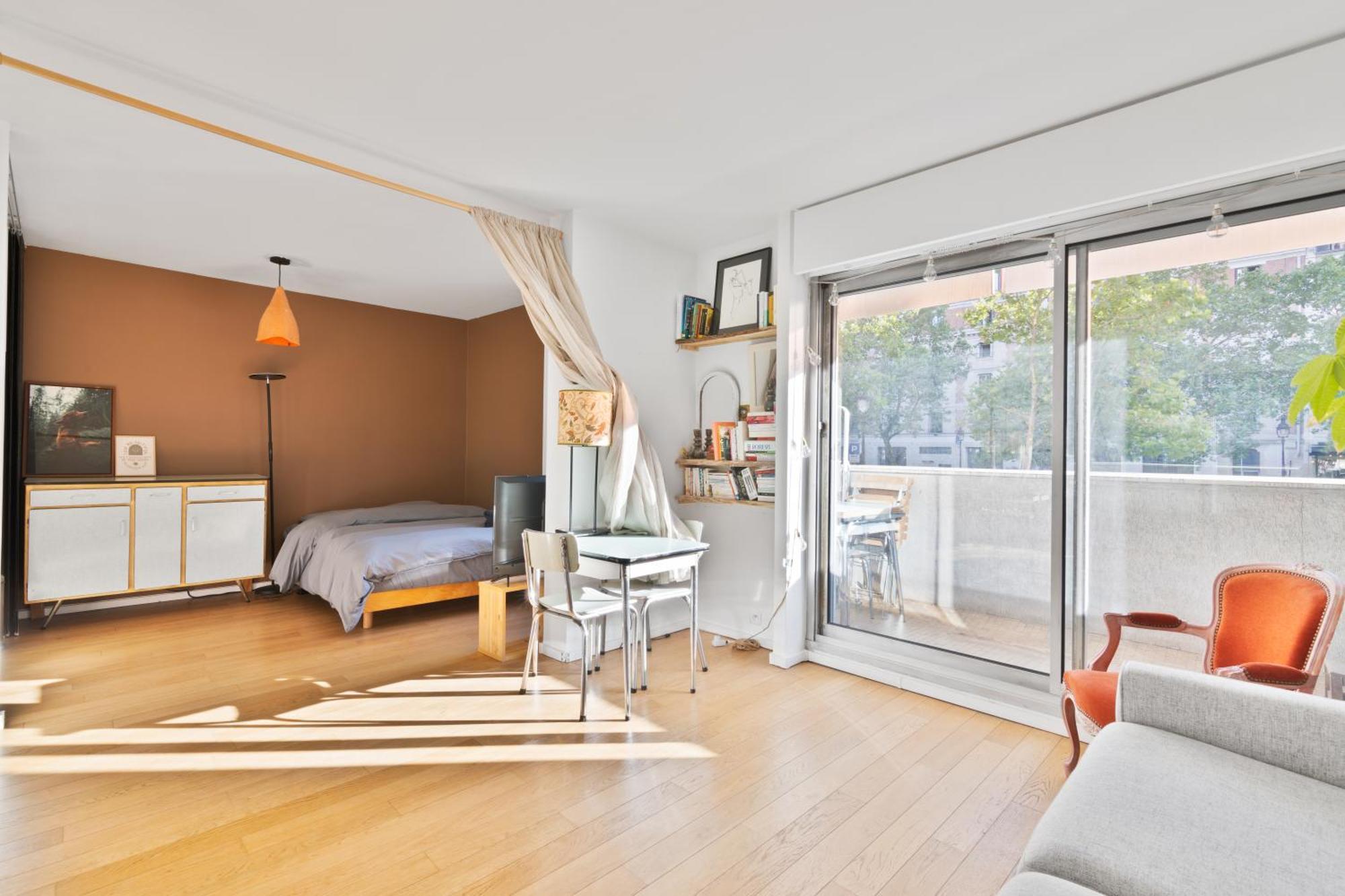 Republique Jemmapes Free Netflix Apartamento